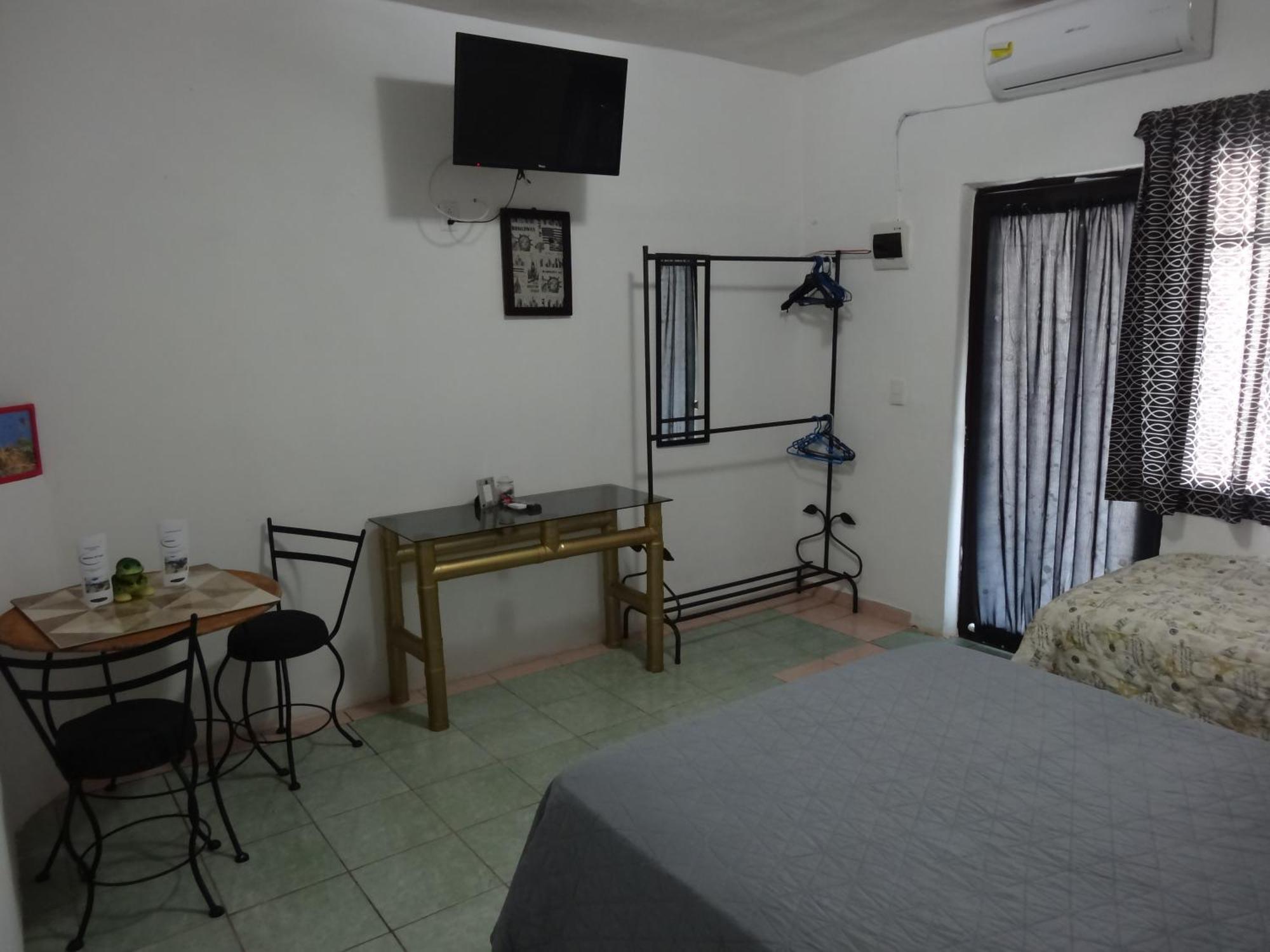 Habitaciones-Comodas-Aire-Wifi-Tv-Cerca De Playa-!!Excelente Precio II Manzanillo Exterior photo